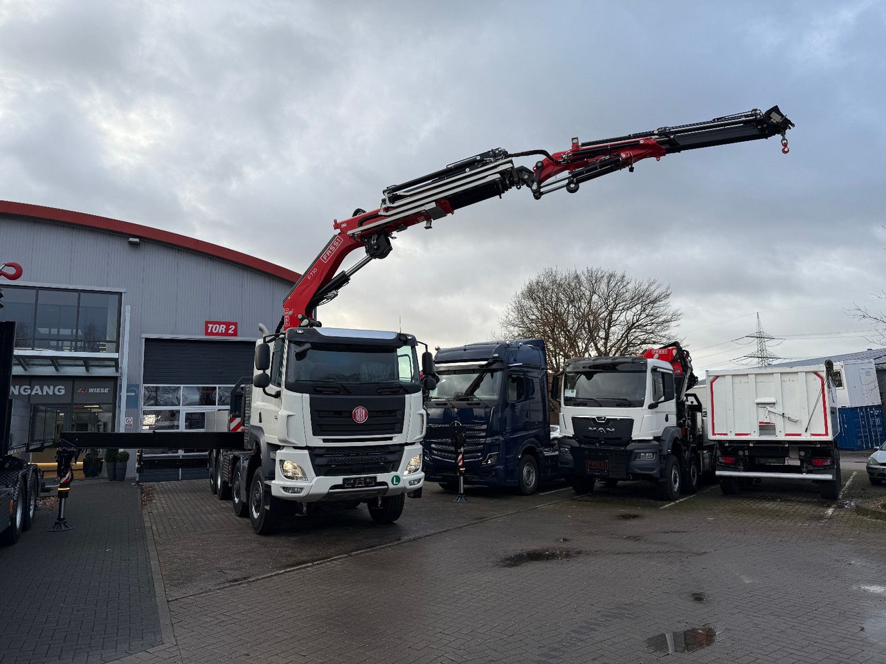 Tatra 41.500 8x8 Phoenix Fassi F710 Kran - משאית צד נופל/ שטוחה, משאית מנוף: תמונה 5 Tatra 41.500 8x8 Phoenix Fassi F710 Kran - משאית צד נופל/ שטוחה, משאית מנוף: תמונה 5