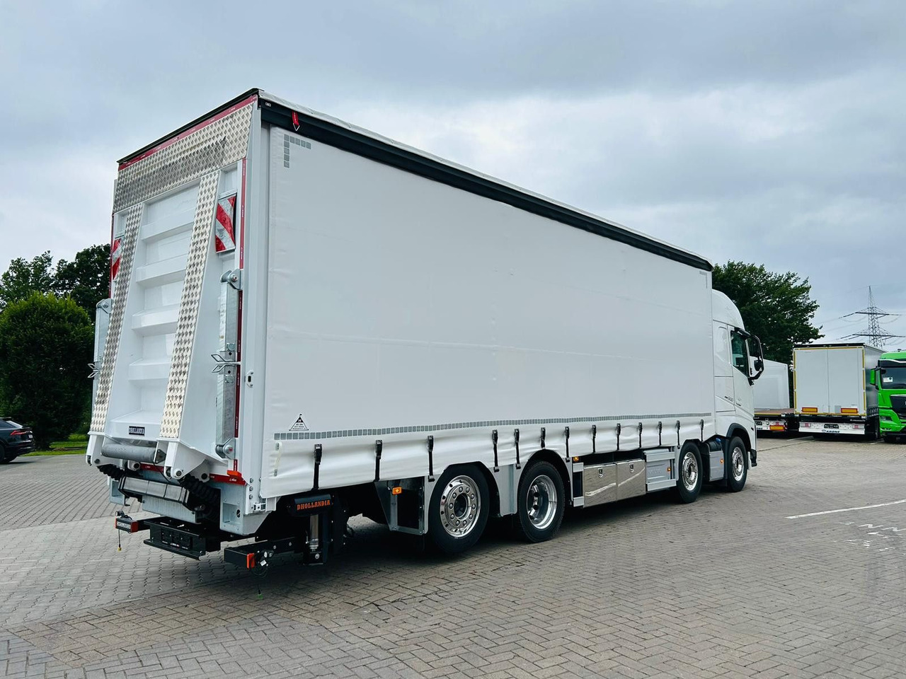 הַחכָּרָה  Volvo FH 500 8x2 Arbeitsbühnen Transporter LBW 9t Volvo FH 500 8x2 Arbeitsbühnen Transporter LBW 9t: תמונה 7
