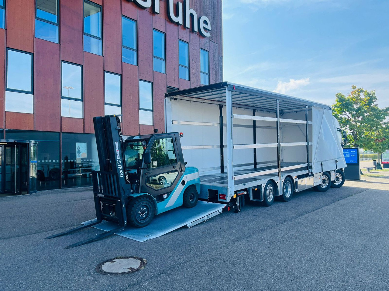 משאית גרירה Volvo FH 500 8x2 Arbeitsbühnen Transporter LBW 9t: תמונה 9