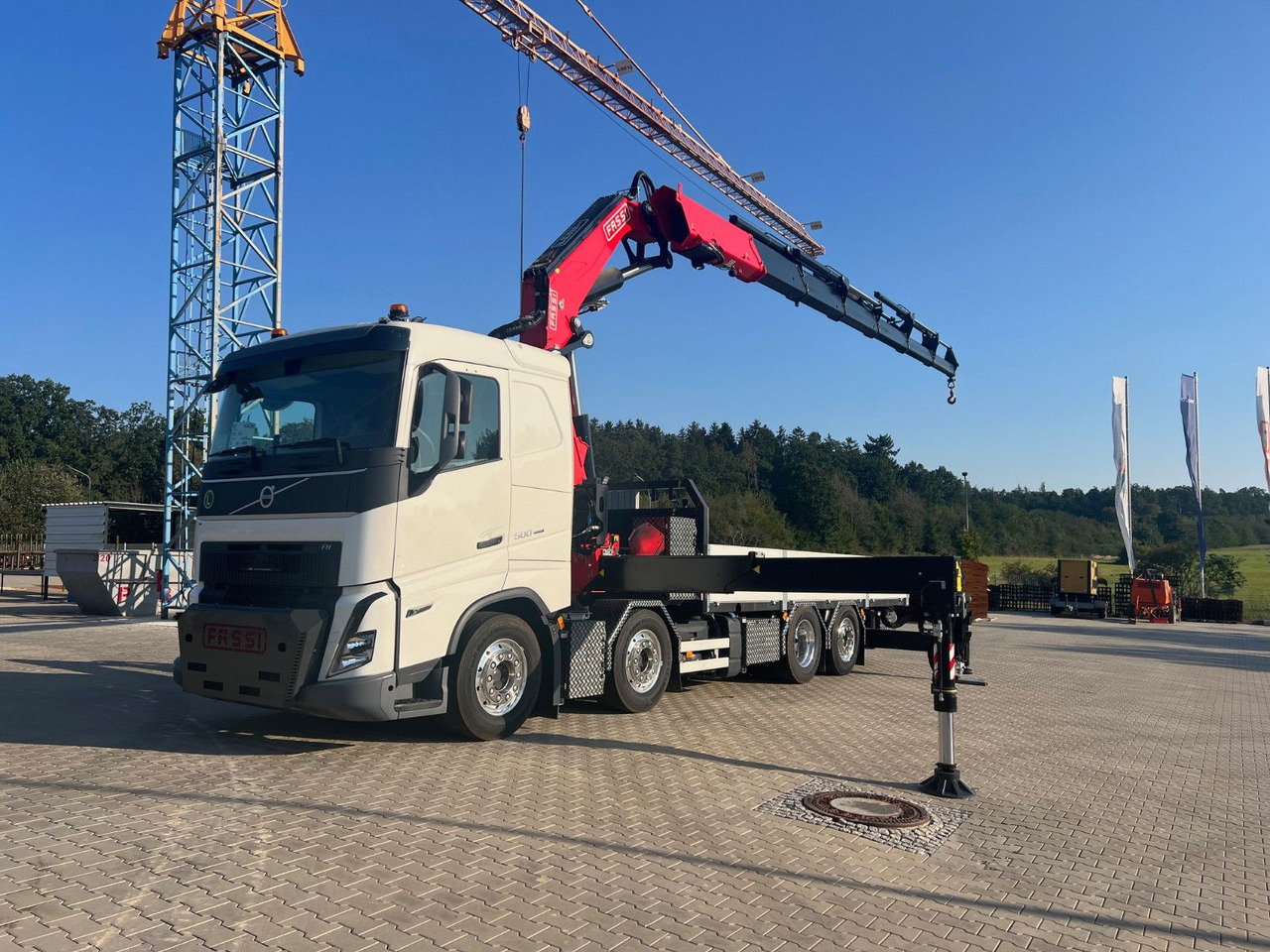 Volvo FH 500 8x2 Kran F710 RA2.26 - משאית מנוף: תמונה 1 Volvo FH 500 8x2 Kran F710 RA2.26 - משאית מנוף: תמונה 1