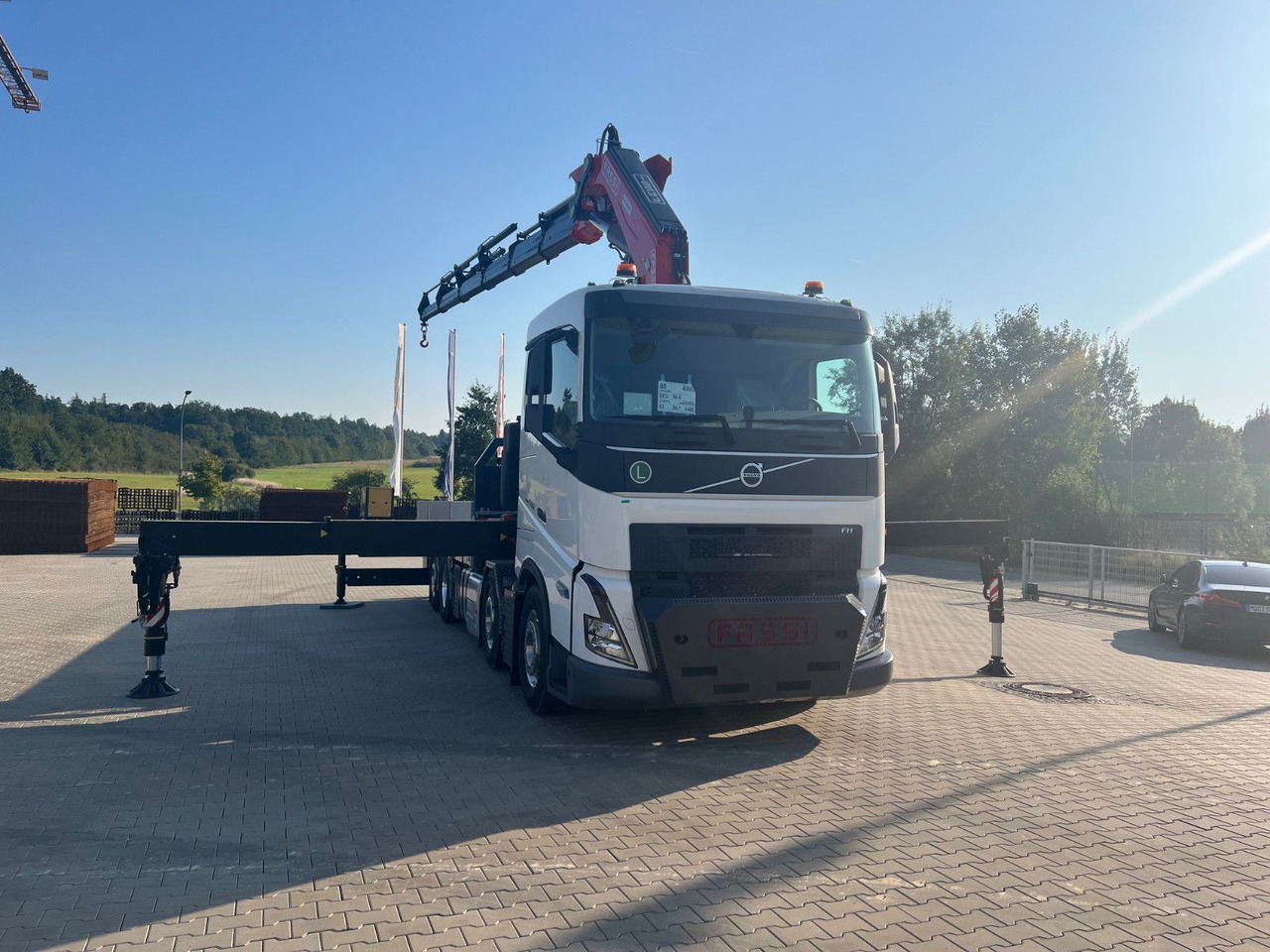 Volvo FH 500 8x2 Kran F710 RA2.26 - משאית, משאית מנוף: תמונה 2 Volvo FH 500 8x2 Kran F710 RA2.26 - משאית, משאית מנוף: תמונה 2