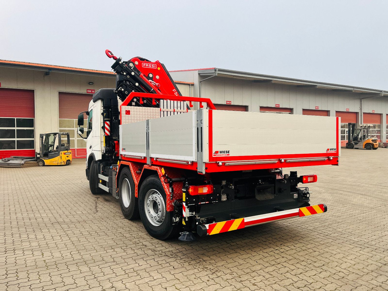 Volvo FMX 540 6x2 mit F545RA.2.28 - משאית צד נופל/ שטוחה, משאית מנוף: תמונה 5 Volvo FMX 540 6x2 mit F545RA.2.28 - משאית צד נופל/ שטוחה, משאית מנוף: תמונה 5