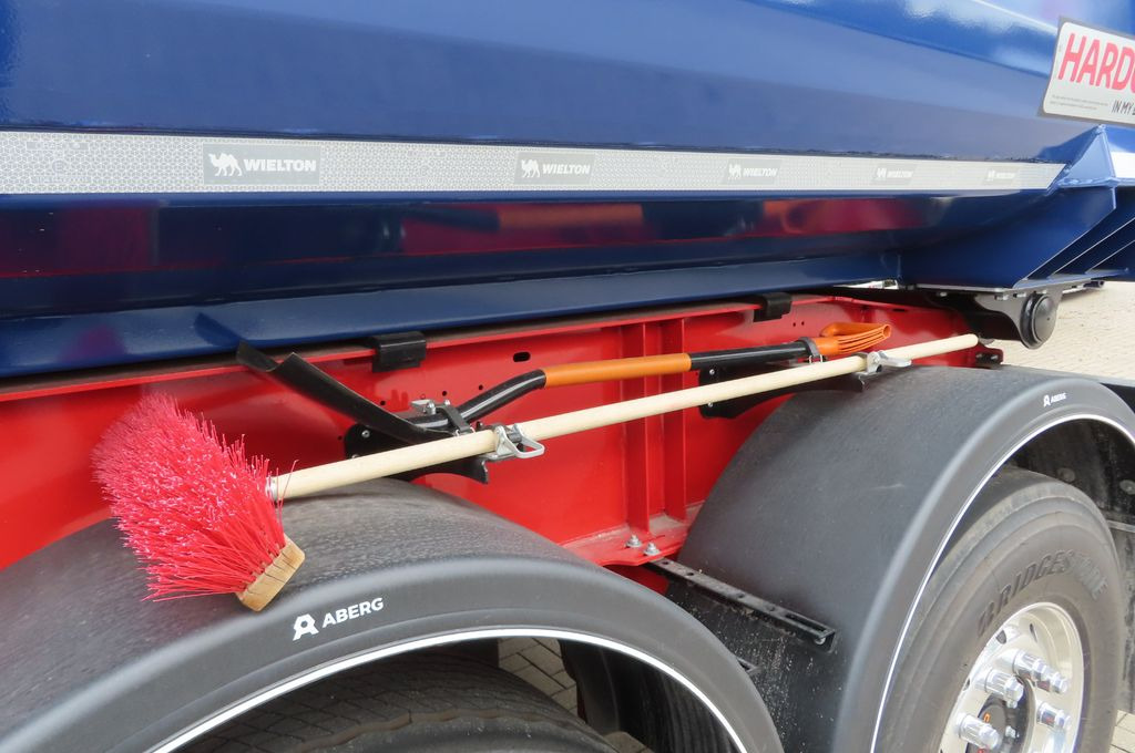 חָדָשׁ סמיטריילר עם מזהיר Wielton Strong Master 3-Achs Kippsattelauflieger 33 m³: תמונה 6