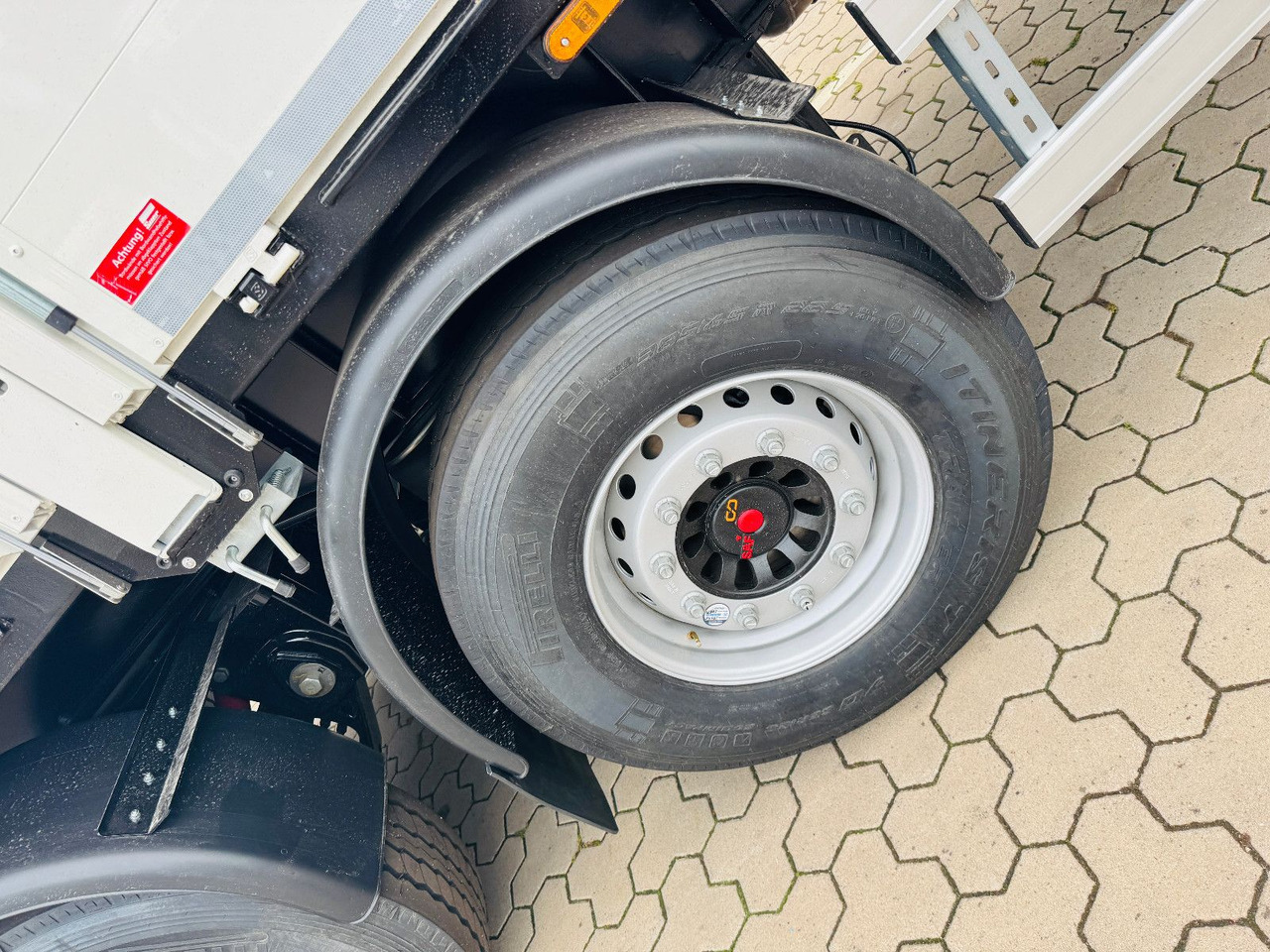Wiese Baustoffauflieger - Heckkran Kran Fassi - סמיטריילר צד נופל/ שטוח: תמונה 4 Wiese Baustoffauflieger - Heckkran Kran Fassi - סמיטריילר צד נופל/ שטוח: תמונה 4