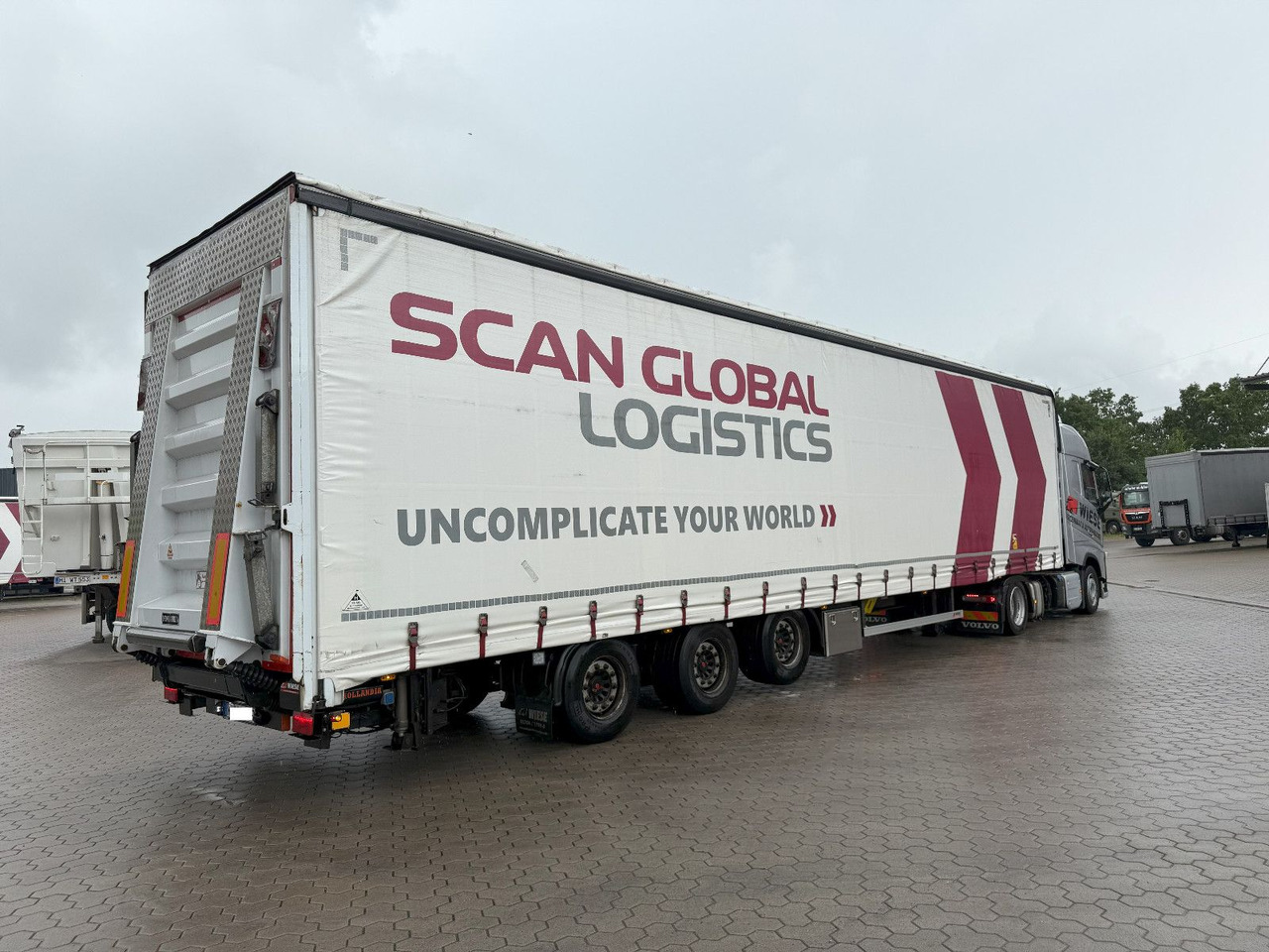 Wiese Mega Schiebeplane mit Dhollandia Rampe 9t - סמיטריילר עם מטען נמוך: תמונה 2 Wiese Mega Schiebeplane mit Dhollandia Rampe 9t - סמיטריילר עם מטען נמוך: תמונה 2
