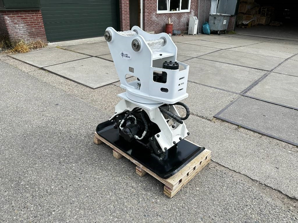 AJCE ACP5R Vibration Plate Compactor - לוח רטט: תמונה 3 AJCE ACP5R Vibration Plate Compactor - לוח רטט: תמונה 3