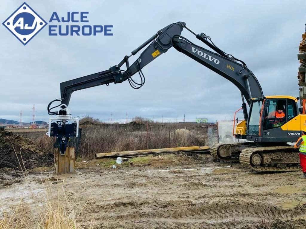 AJCE AVH30 Sheet Pile Vibro Hammer Pile Driver - נהג קורה: תמונה 2 AJCE AVH30 Sheet Pile Vibro Hammer Pile Driver - נהג קורה: תמונה 2