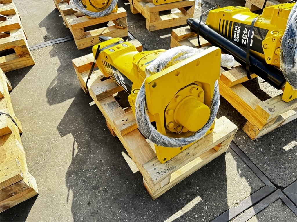 Atlas Copco SB 302 Epiroc SB302 - פטיש הידרולי עבור מכונת בנייה: תמונה 2 Atlas Copco SB 302 Epiroc SB302 - פטיש הידרולי עבור מכונת בנייה: תמונה 2