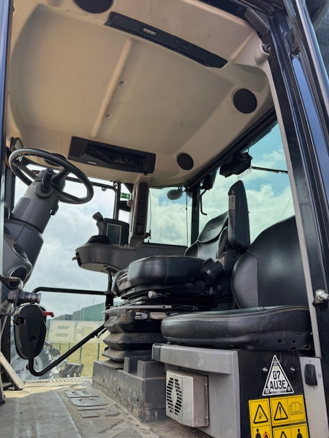 הַחכָּרָה JCB 4220 fastrac JCB 4220 fastrac: תמונה 7