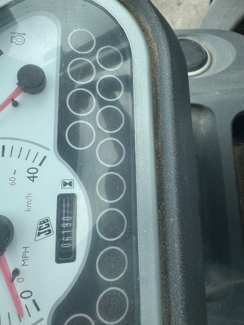 JCB TM220 - מפעיל טלסקופי: תמונה 5 JCB TM220 - מפעיל טלסקופי: תמונה 5