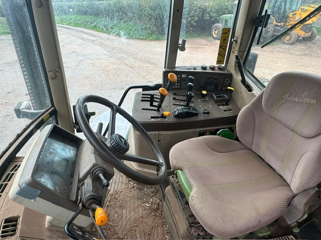 JOHN DEERE 6910 - טרקטור חקלאי: תמונה 4 JOHN DEERE 6910 - טרקטור חקלאי: תמונה 4