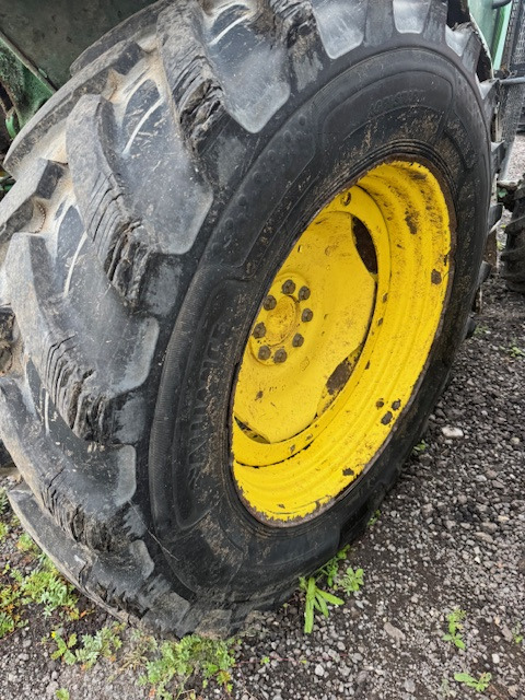 John Deere 6320 - טרקטור חקלאי: תמונה 4 John Deere 6320 - טרקטור חקלאי: תמונה 4