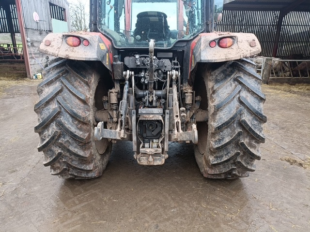 MASSEY FERGUSON 5711M - טרקטור חקלאי: תמונה 3 MASSEY FERGUSON 5711M - טרקטור חקלאי: תמונה 3