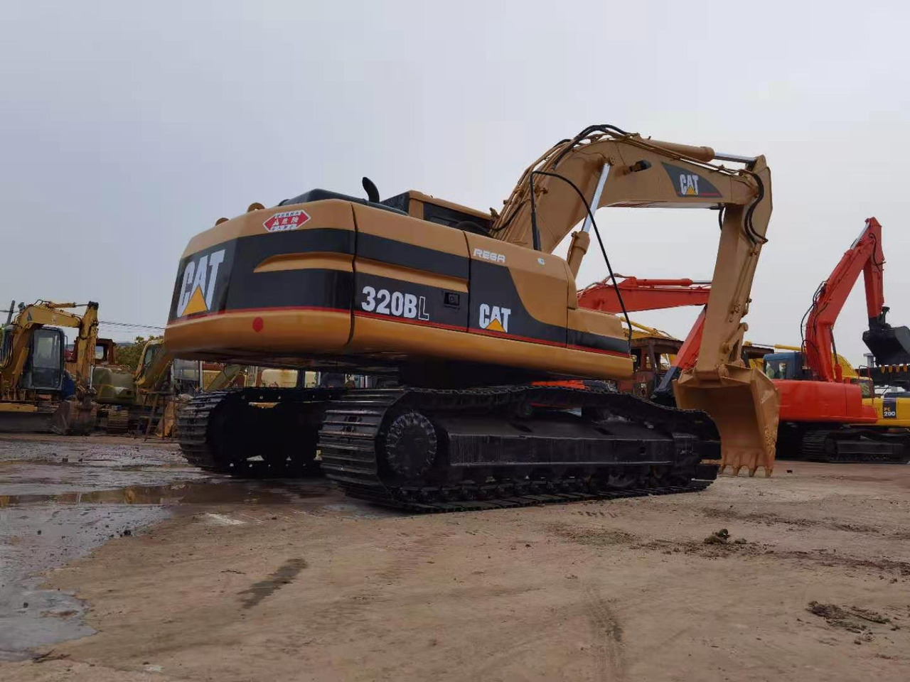 CATERPILLAR 320B - מחפר סורק: תמונה 2 CATERPILLAR 320B - מחפר סורק: תמונה 2