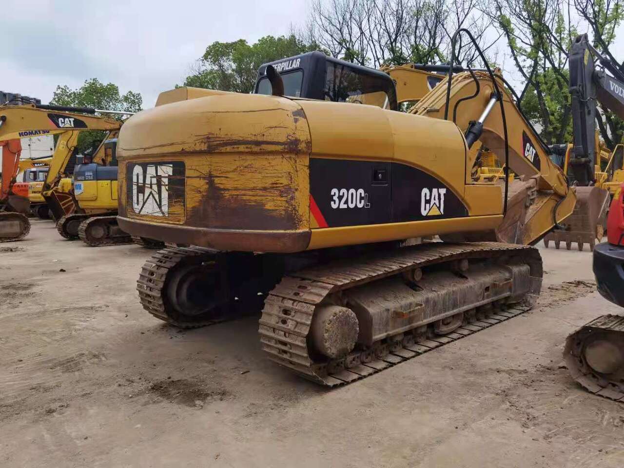 CATERPILLAR 320CL - מחפר סורק: תמונה 2 CATERPILLAR 320CL - מחפר סורק: תמונה 2