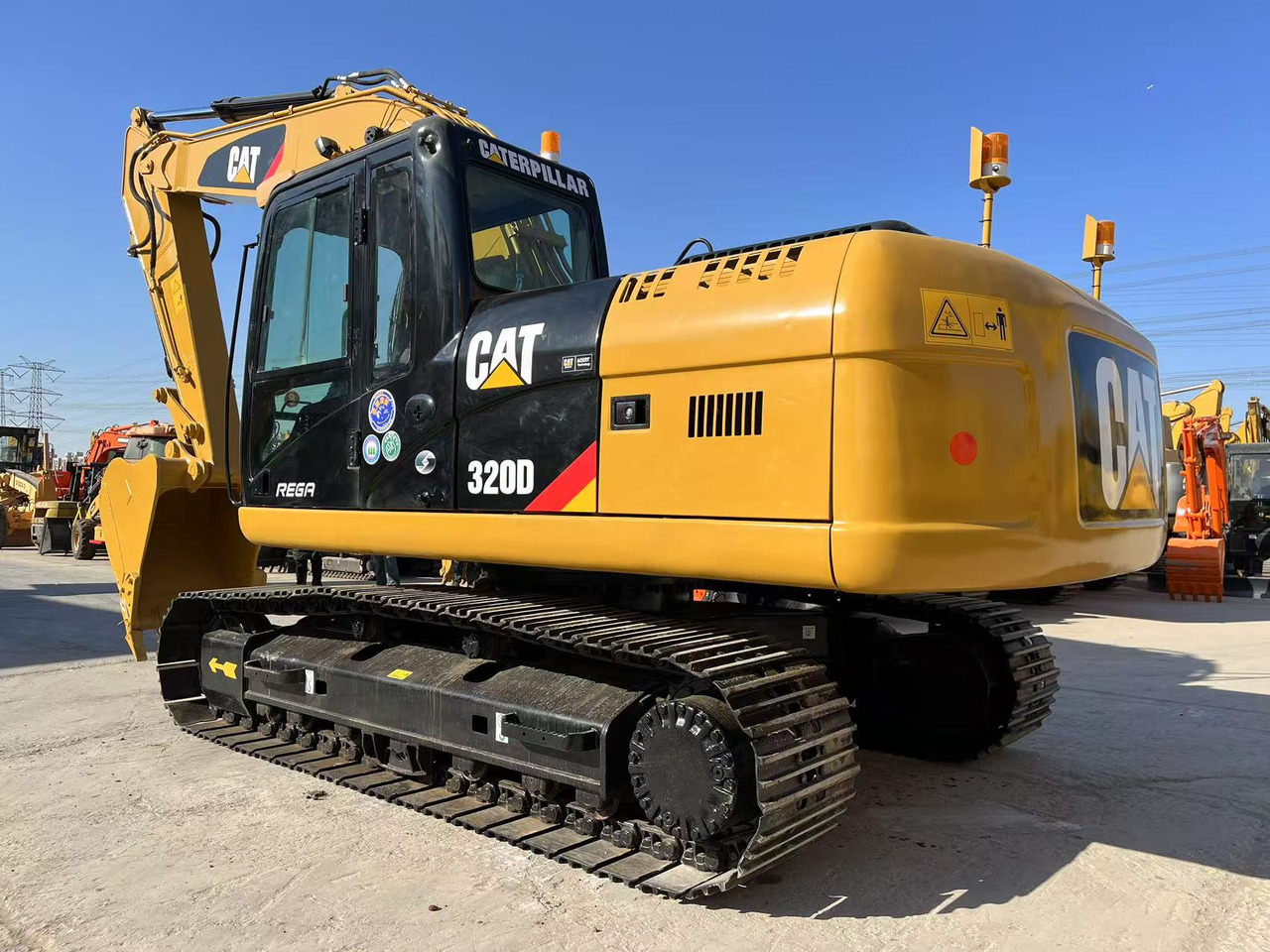 CATERPILLAR 320D - מחפר סורק: תמונה 1 CATERPILLAR 320D - מחפר סורק: תמונה 1