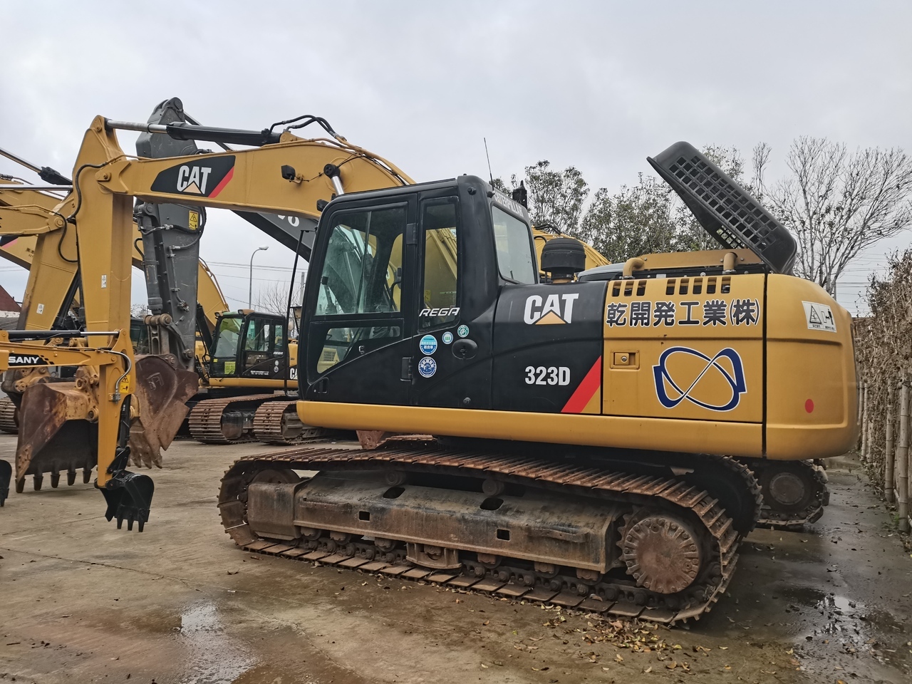 CATERPILLAR 323D - מחפר סורק: תמונה 1 CATERPILLAR 323D - מחפר סורק: תמונה 1