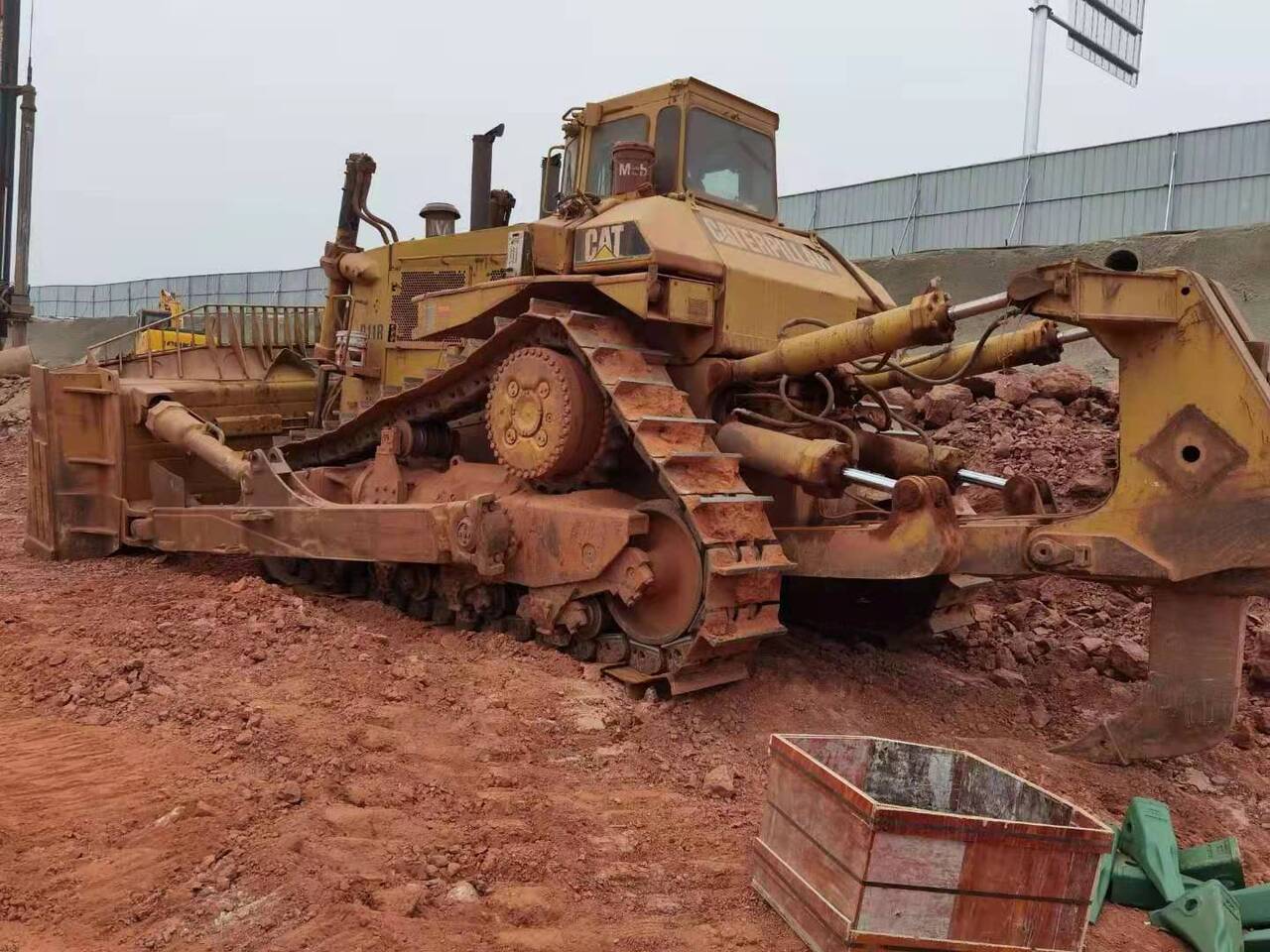 CATERPILLAR D11 - דחפור: תמונה 2 CATERPILLAR D11 - דחפור: תמונה 2