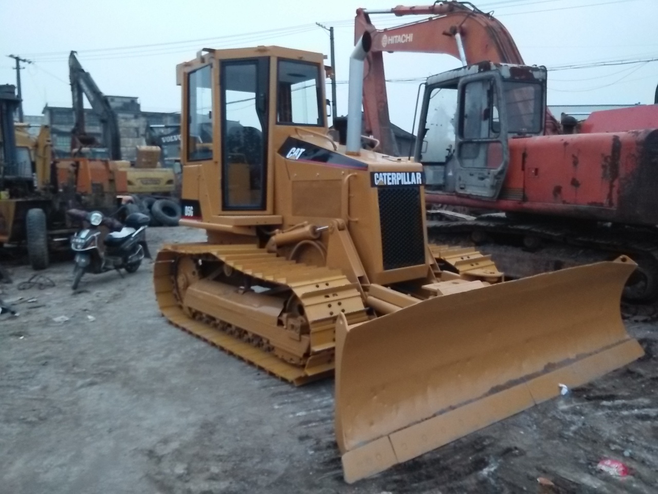 CATERPILLAR D5G - דחפור: תמונה 3 CATERPILLAR D5G - דחפור: תמונה 3