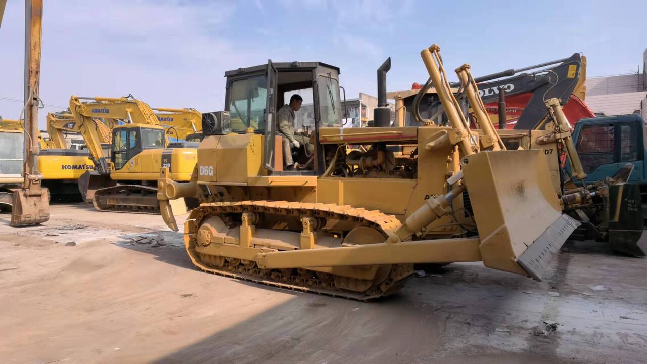 CATERPILLAR D6G - דחפור: תמונה 4 CATERPILLAR D6G - דחפור: תמונה 4