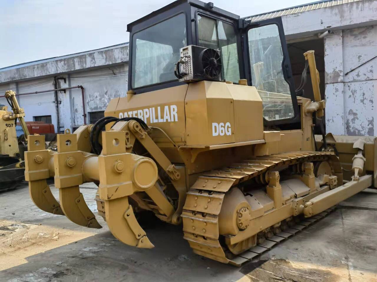 CATERPILLAR D6G - דחפור: תמונה 3 CATERPILLAR D6G - דחפור: תמונה 3