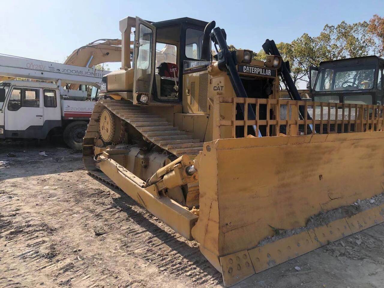 CATERPILLAR D6H - דחפור: תמונה 2 CATERPILLAR D6H - דחפור: תמונה 2