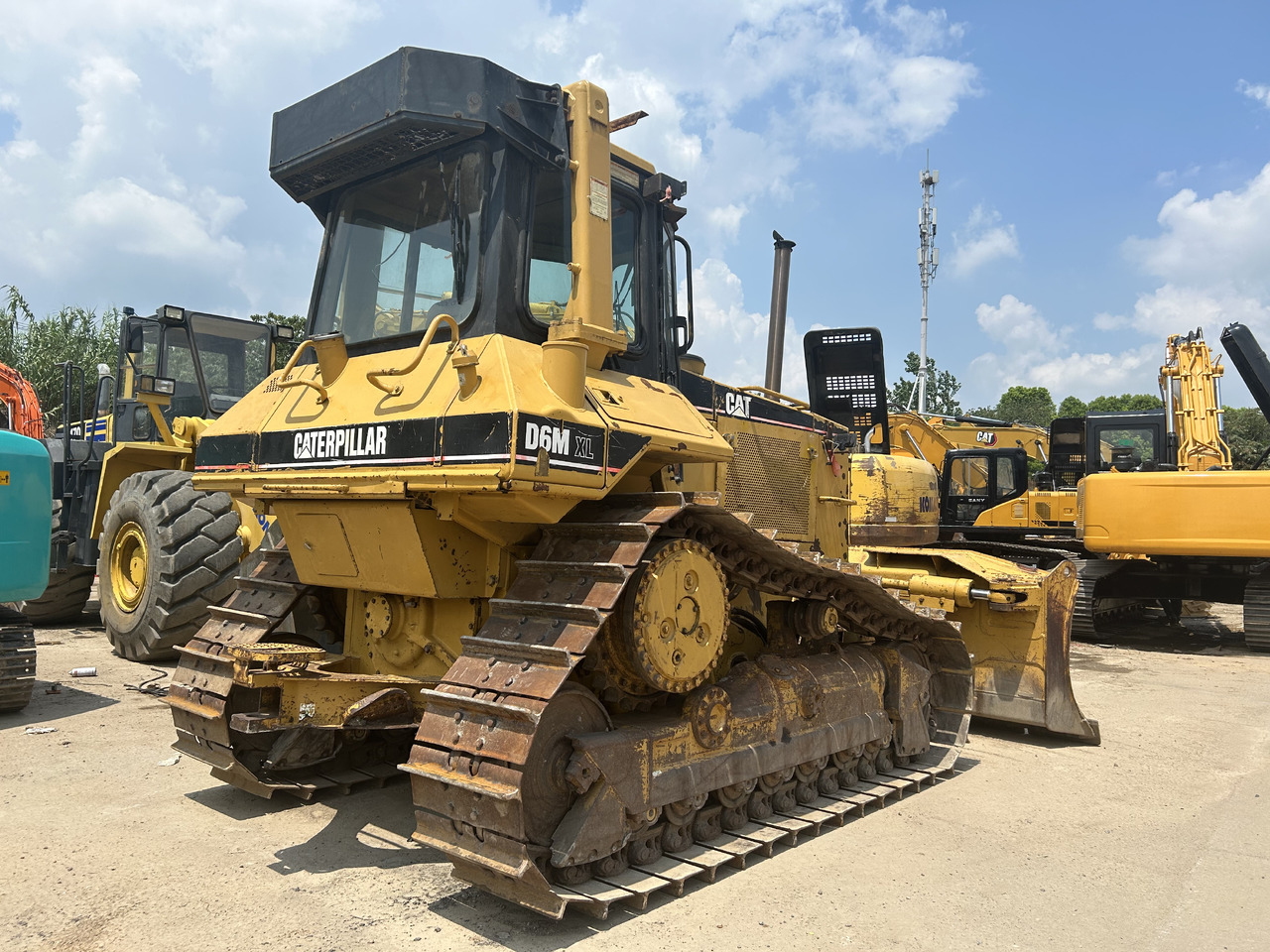 CATERPILLAR D6M XL - דחפור: תמונה 2 CATERPILLAR D6M XL - דחפור: תמונה 2