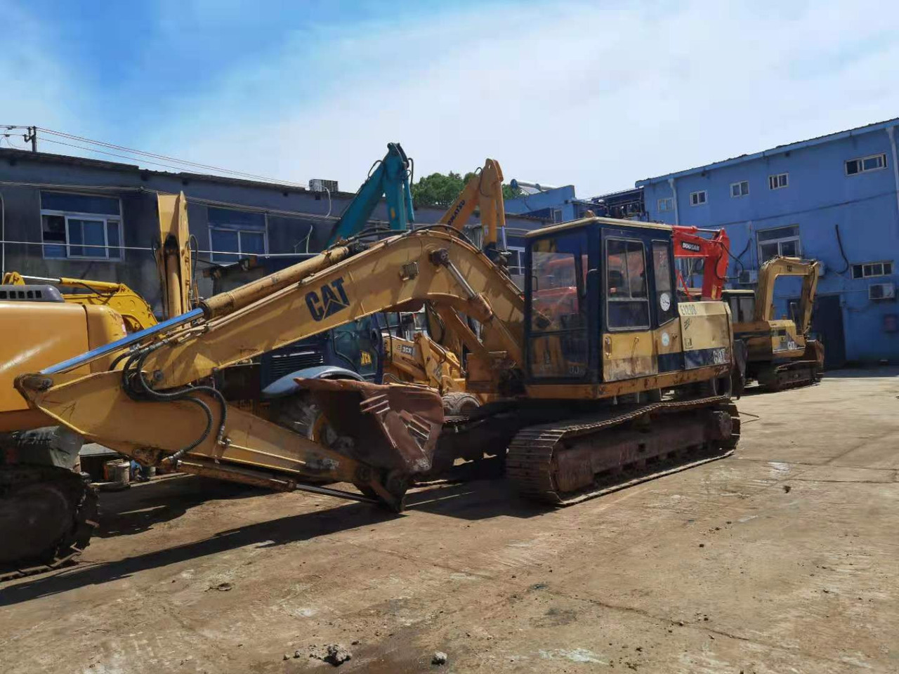CATERPILLAR E120B - מחפר: תמונה 2 CATERPILLAR E120B - מחפר: תמונה 2