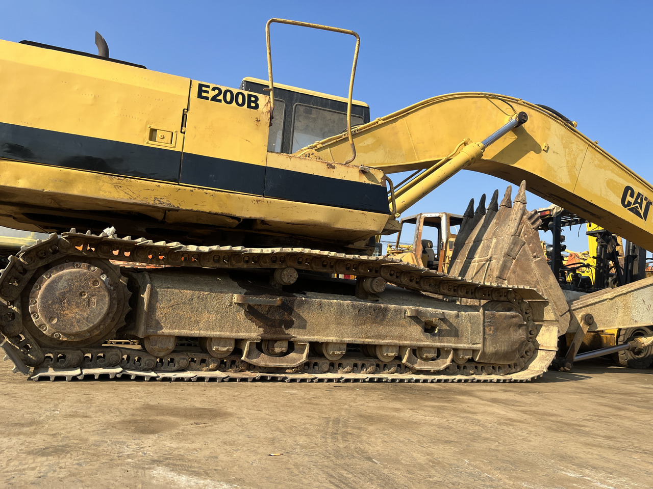CATERPILLAR E200 - מחפר: תמונה 3 CATERPILLAR E200 - מחפר: תמונה 3