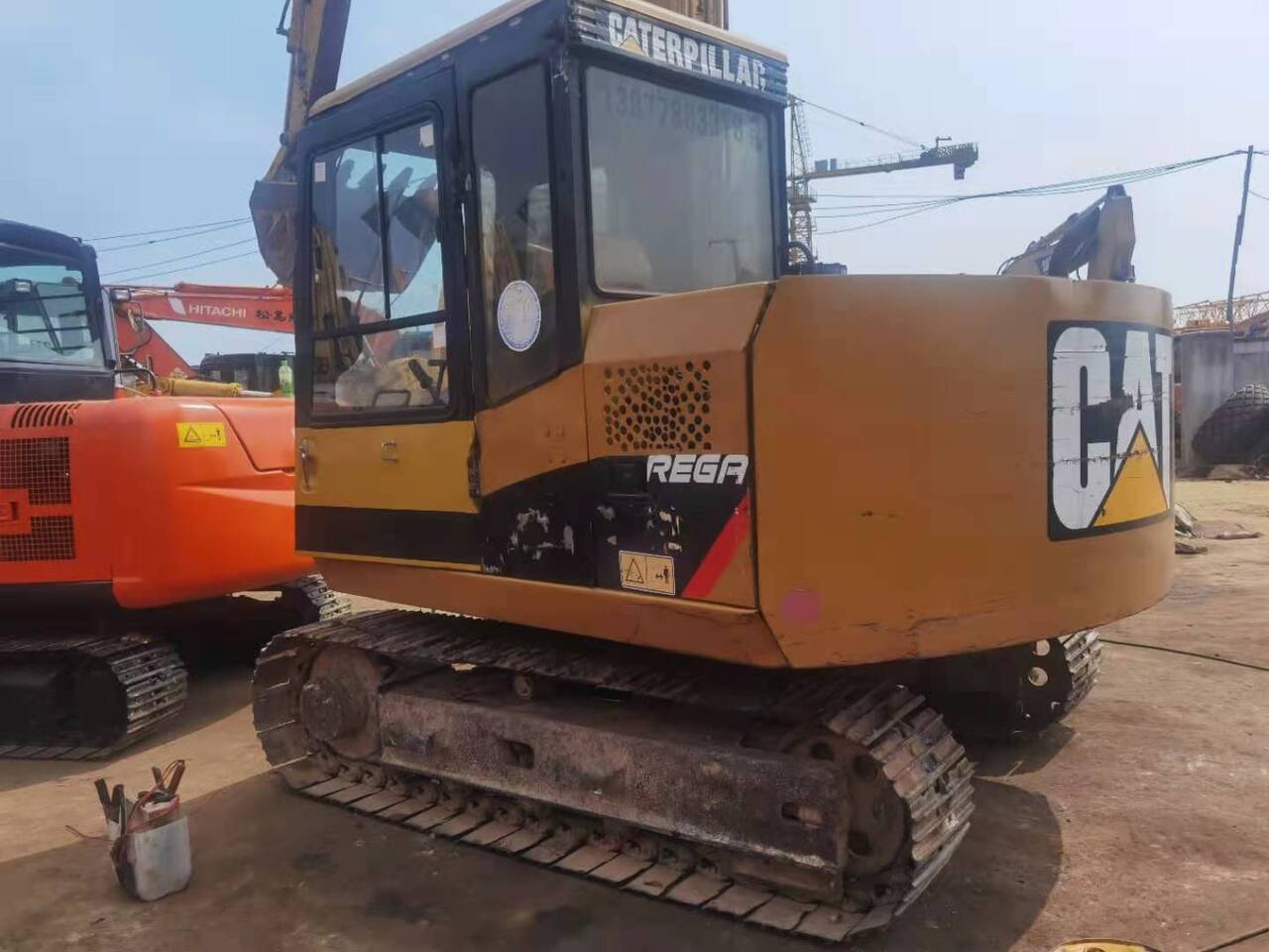 CATERPILLAR E70B - מחפר סורק: תמונה 1 CATERPILLAR E70B - מחפר סורק: תמונה 1