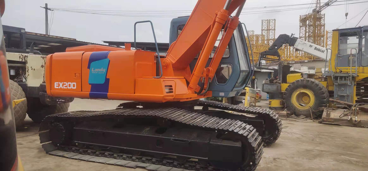 HITACHI EX200-2 - מחפר סורק: תמונה 4 HITACHI EX200-2 - מחפר סורק: תמונה 4