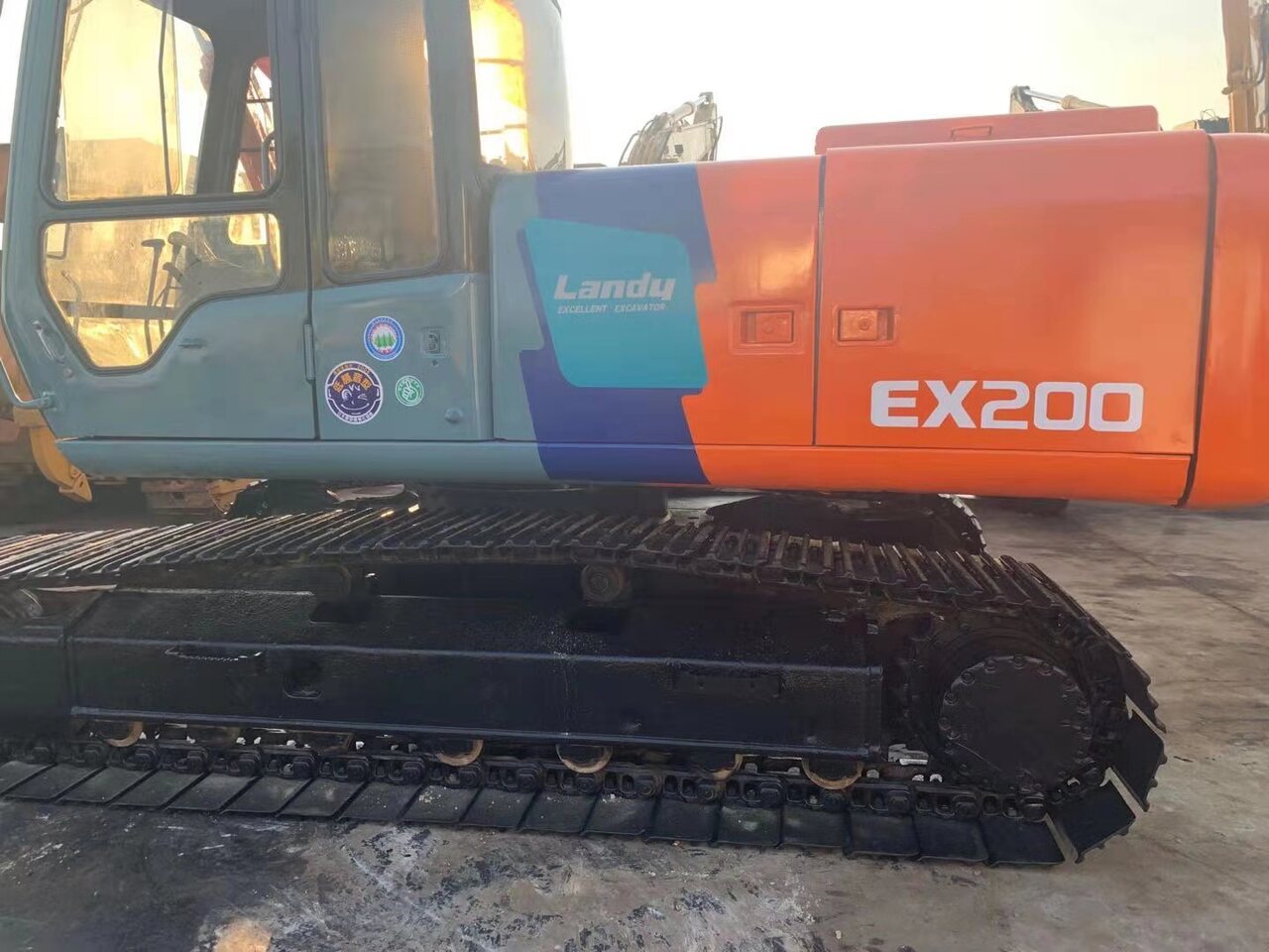 HITACHI EX200-2 - מחפר סורק: תמונה 5 HITACHI EX200-2 - מחפר סורק: תמונה 5