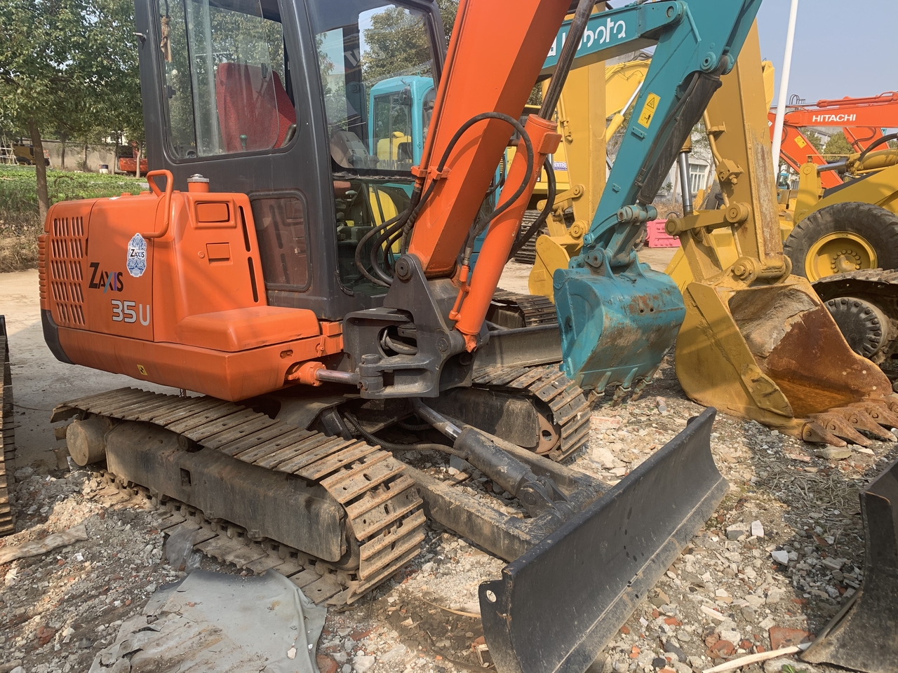 HITACHI ZX35U-mini excavator - מיני מחפר: תמונה 4 HITACHI ZX35U-mini excavator - מיני מחפר: תמונה 4