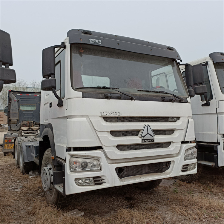 HOWO 6x4 375hp tractor - יחידת טרקטור: תמונה 5 HOWO 6x4 375hp tractor - יחידת טרקטור: תמונה 5