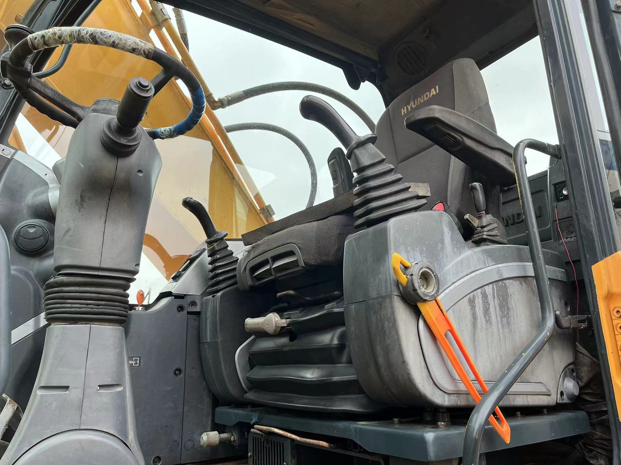 HYUNDAI 210W-9 - מחפר גלגלים: תמונה 5 HYUNDAI 210W-9 - מחפר גלגלים: תמונה 5