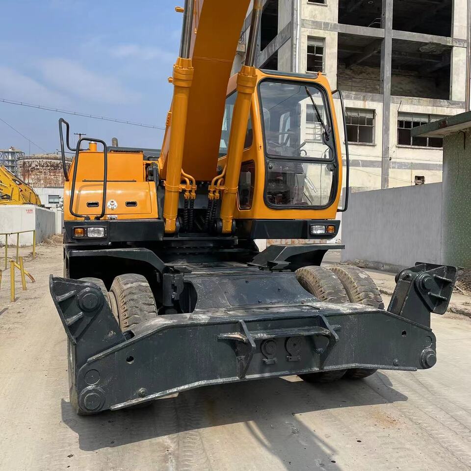 HYUNDAI 210W-9 - מחפר גלגלים: תמונה 3 HYUNDAI 210W-9 - מחפר גלגלים: תמונה 3