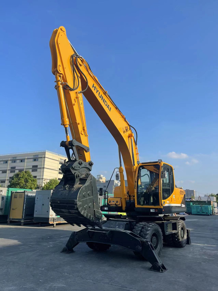 Hyundai R210W-9 - מחפר גלגלים: תמונה 2 Hyundai R210W-9 - מחפר גלגלים: תמונה 2