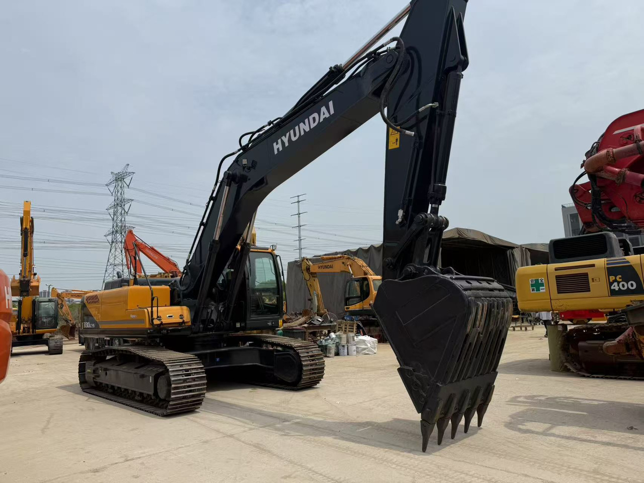 Hyundai R330LC-9S - מחפר סורק: תמונה 3 Hyundai R330LC-9S - מחפר סורק: תמונה 3