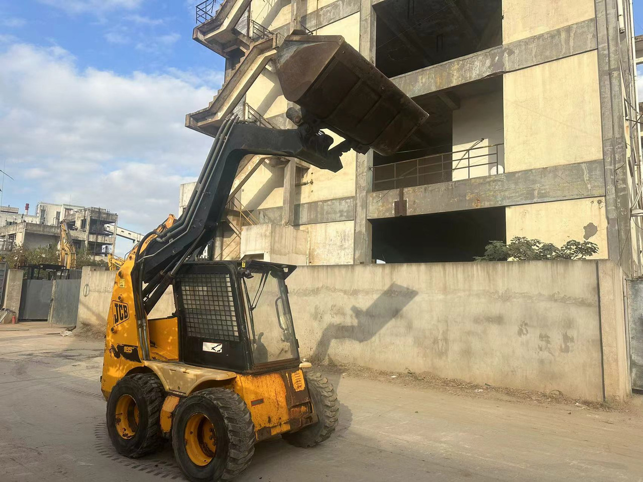 JCB 185 - מעמיס היגוי החלקה: תמונה 3 JCB 185 - מעמיס היגוי החלקה: תמונה 3