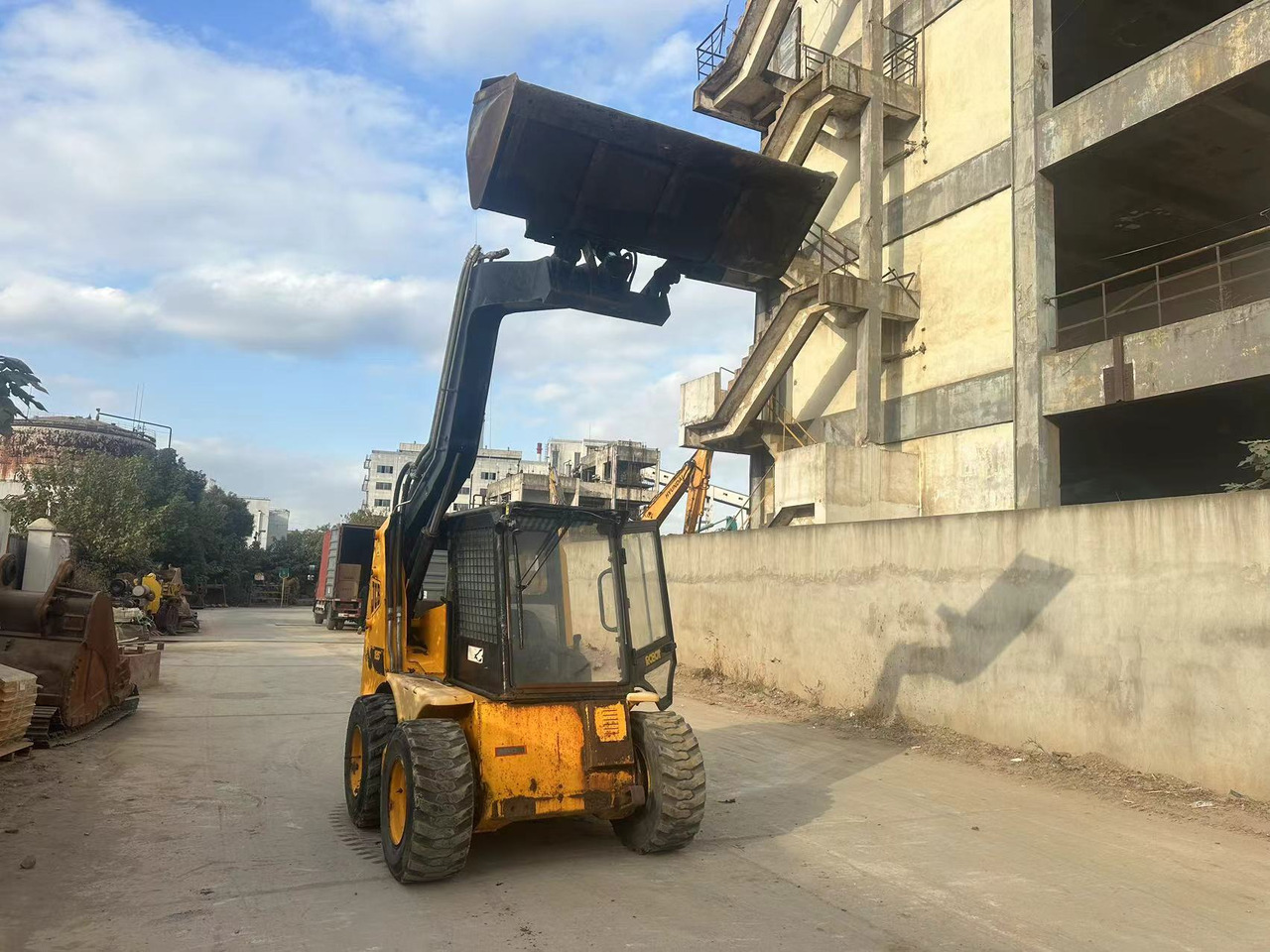 JCB 185 - מעמיס היגוי החלקה: תמונה 3 JCB 185 - מעמיס היגוי החלקה: תמונה 3