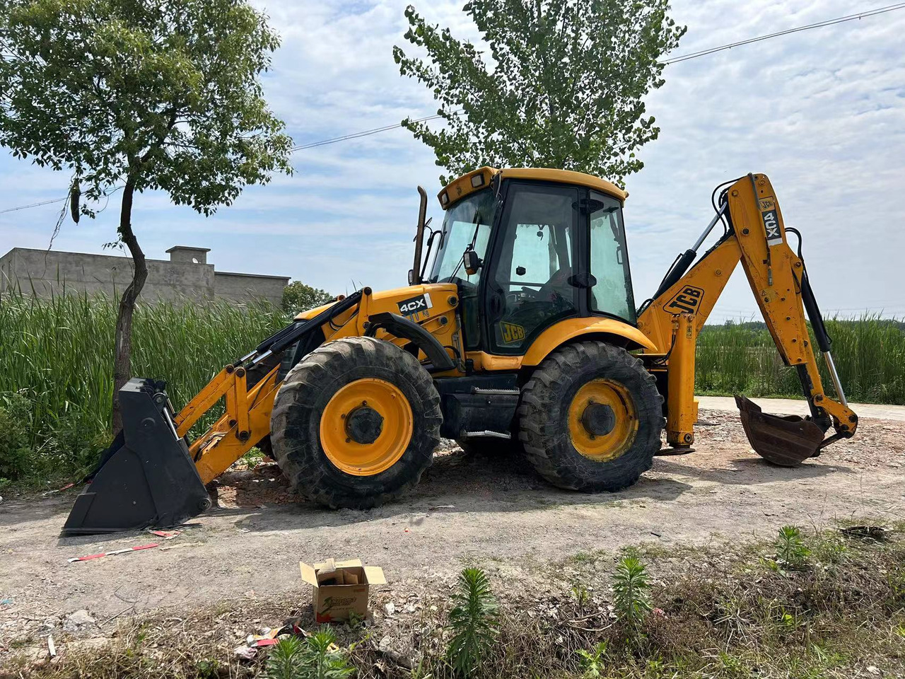 JCB 4CX - מחפרון: תמונה 1 JCB 4CX - מחפרון: תמונה 1