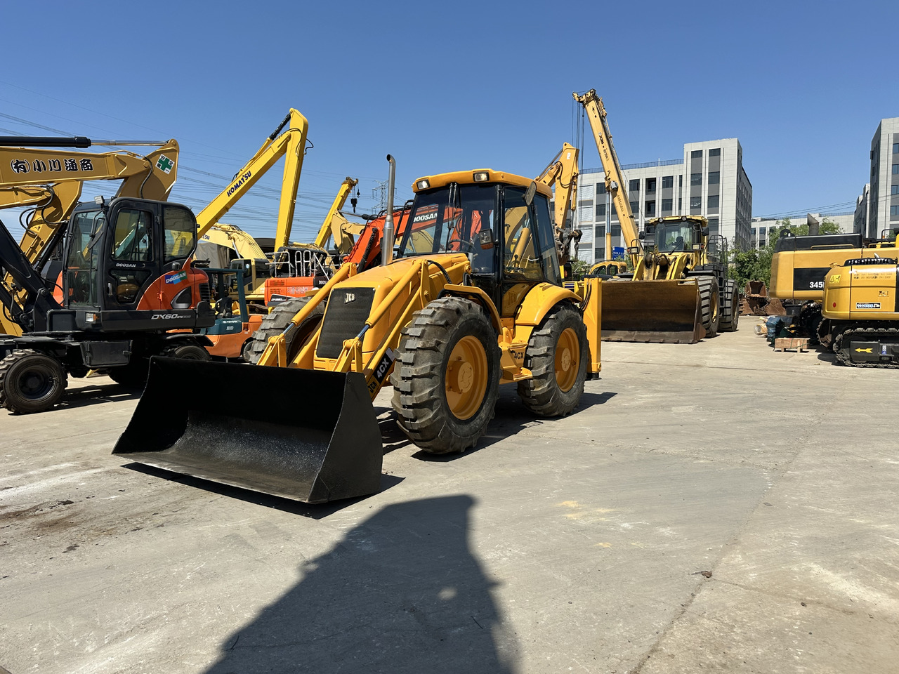 JCB 4CX - מחפרון: תמונה 3 JCB 4CX - מחפרון: תמונה 3