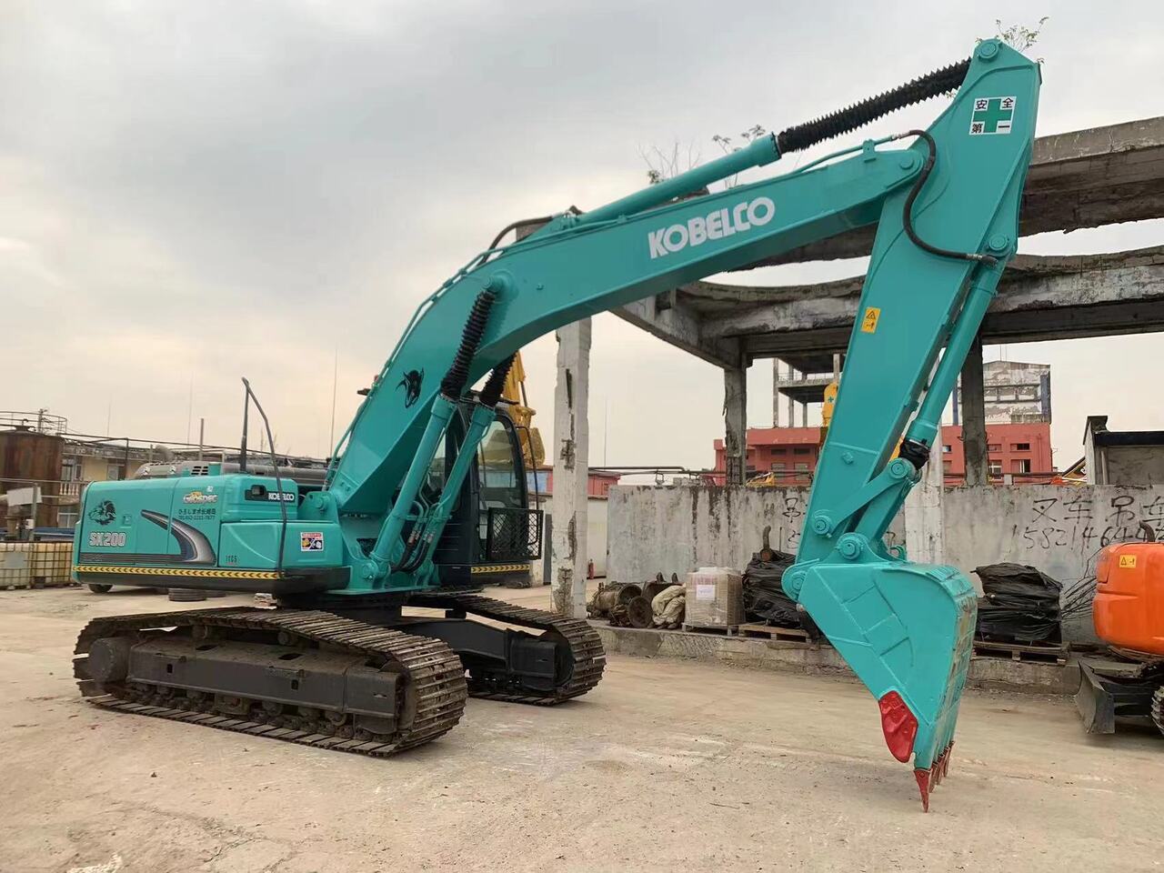 KOBELCO SK200-8 - מחפר סורק: תמונה 3 KOBELCO SK200-8 - מחפר סורק: תמונה 3