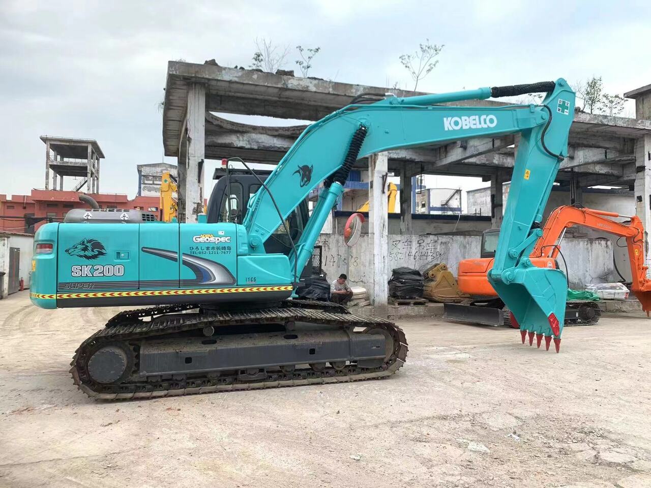 KOBELCO SK200-8 - מחפר סורק: תמונה 1 KOBELCO SK200-8 - מחפר סורק: תמונה 1
