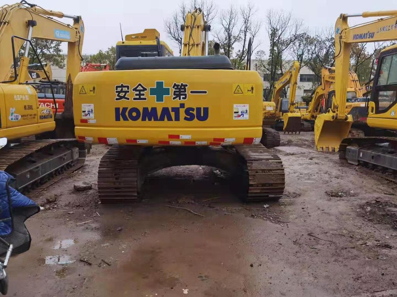 KOMATSU PC200-7 - מחפר סורק: תמונה 3 KOMATSU PC200-7 - מחפר סורק: תמונה 3