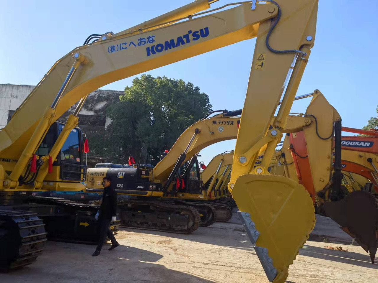 KOMATSU PC450-8-excavator - מחפר סורק: תמונה 4 KOMATSU PC450-8-excavator - מחפר סורק: תמונה 4