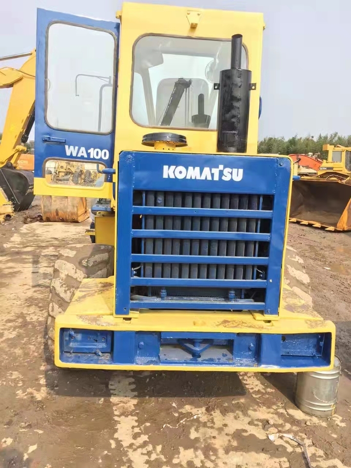 KOMATSU WA100 - מעמיס גלגלים: תמונה 4 KOMATSU WA100 - מעמיס גלגלים: תמונה 4