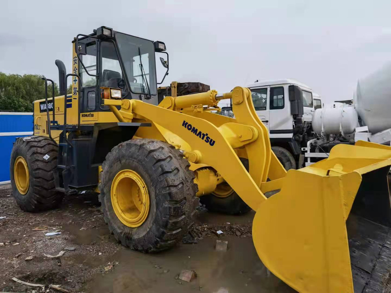 KOMATSU WA380 - מעמיס גלגלים: תמונה 2 KOMATSU WA380 - מעמיס גלגלים: תמונה 2