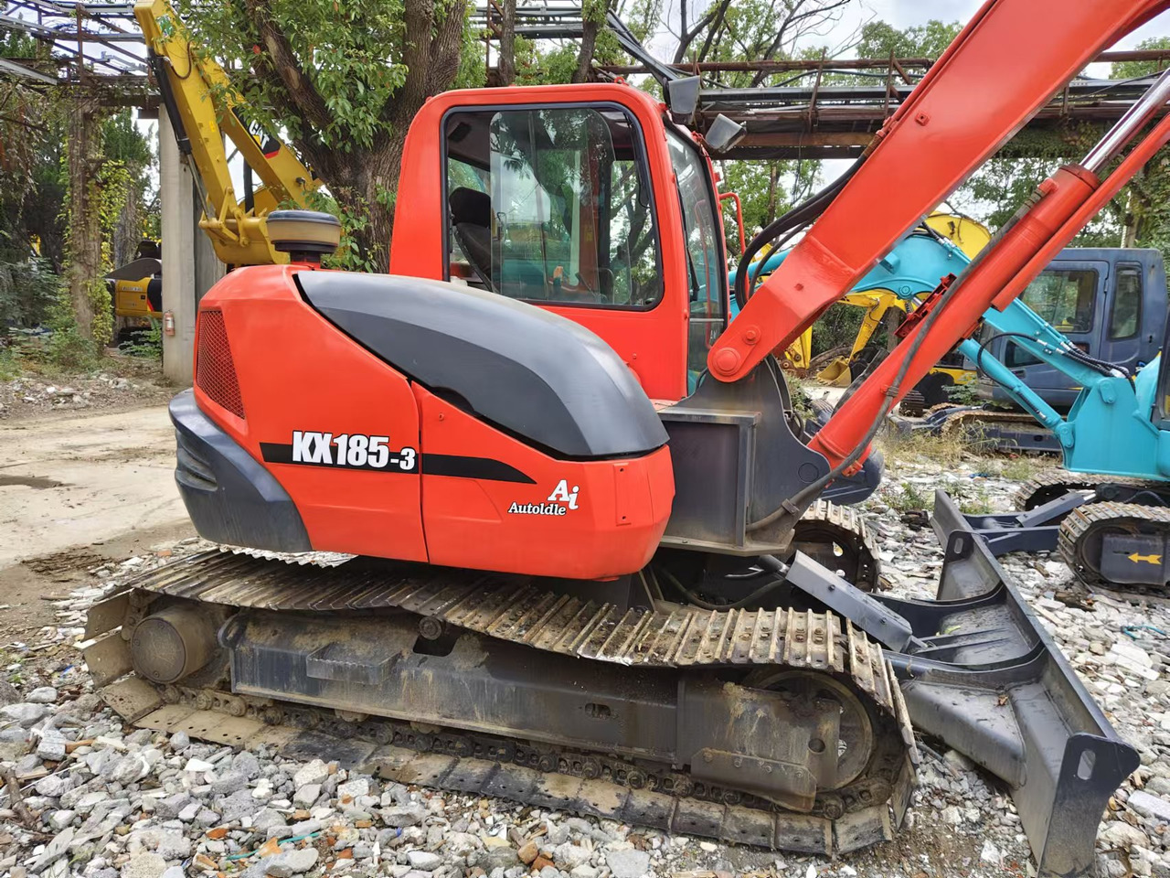 מחפר KUBOTA KX185-3: תמונה 7 מחפר KUBOTA KX185-3: תמונה 7