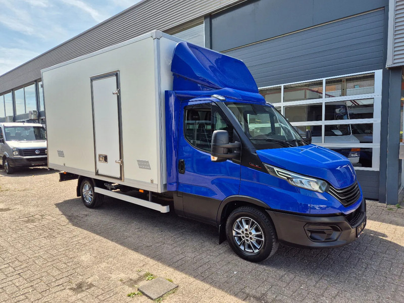 Iveco Daily 35S18 3.0D Koffer/ Xenon/ Airco - כלי רכב מסחרי עם תיבה: תמונה 1 Iveco Daily 35S18 3.0D Koffer/ Xenon/ Airco - כלי רכב מסחרי עם תיבה: תמונה 1